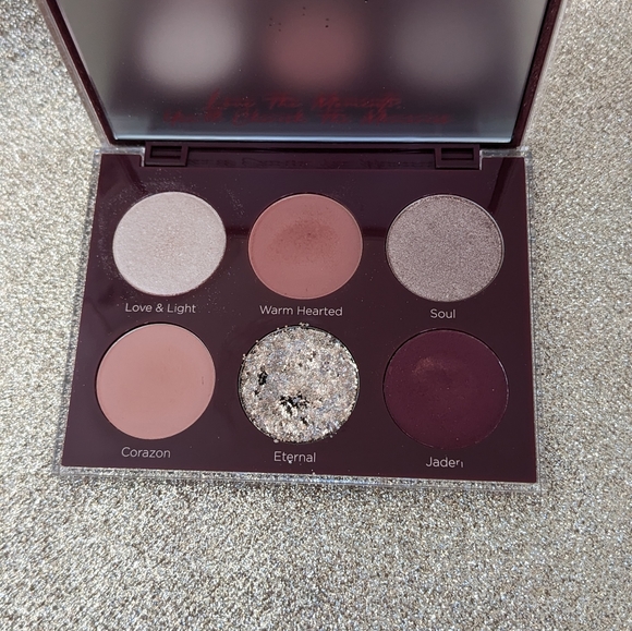 DC unconditional palette - Picture 2 of 2